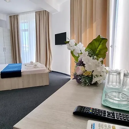 Neptun Hotell 3*